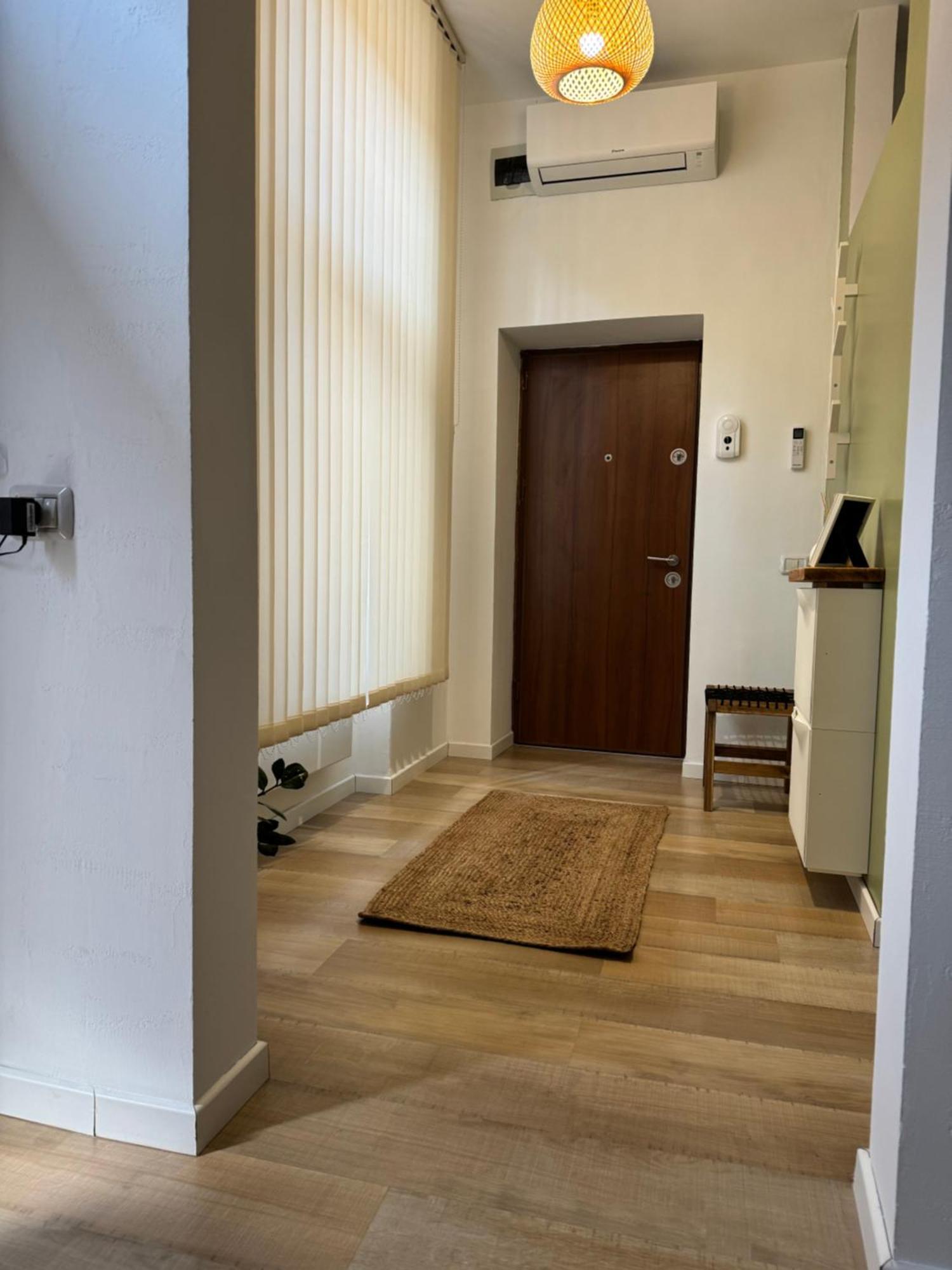 Central - Cozy Studio Arad Exteriör bild